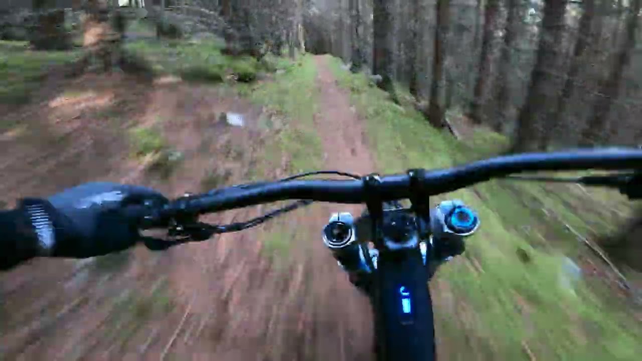 Specialized kenevo expert at local trails in Norway