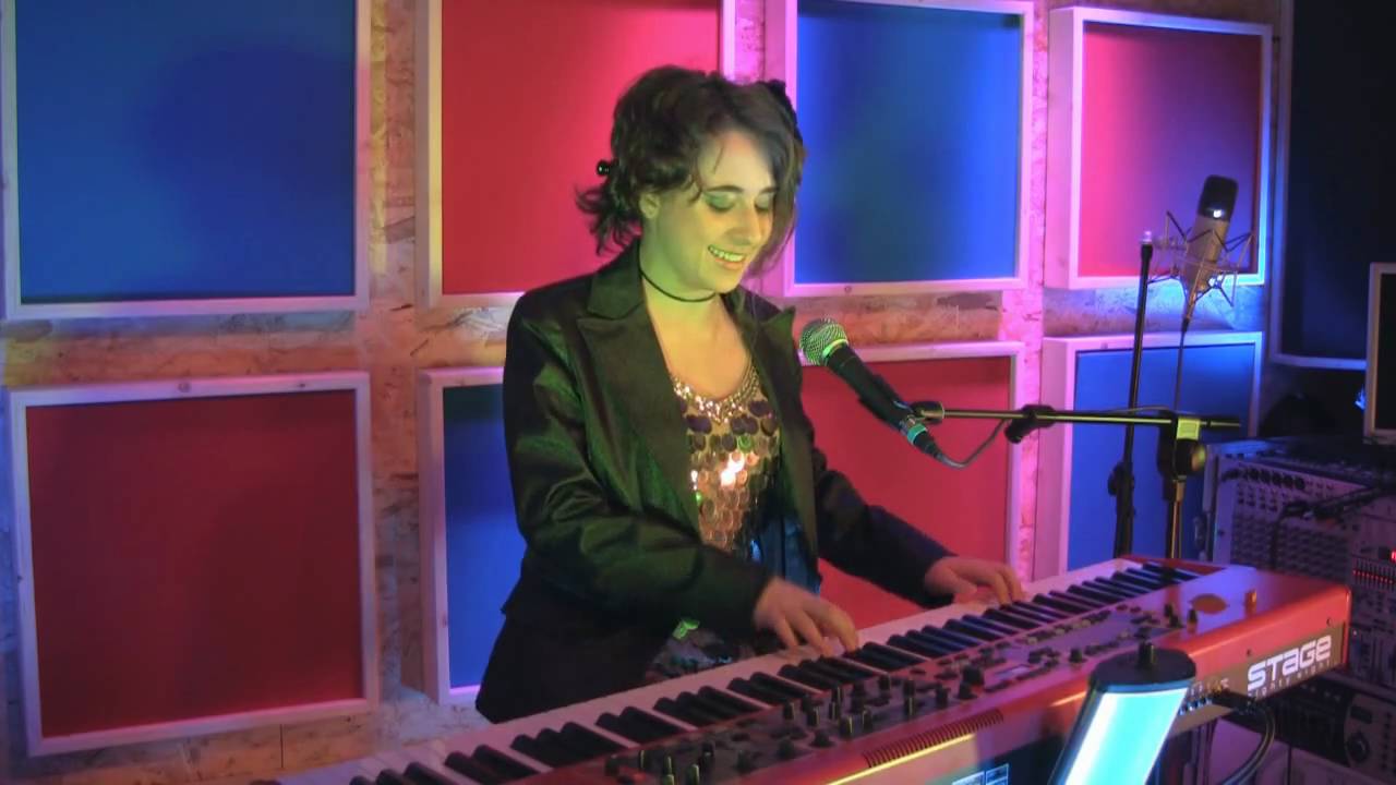 Maria Teresa Tancredi - Mon Manège à Moi -Piano e Voce