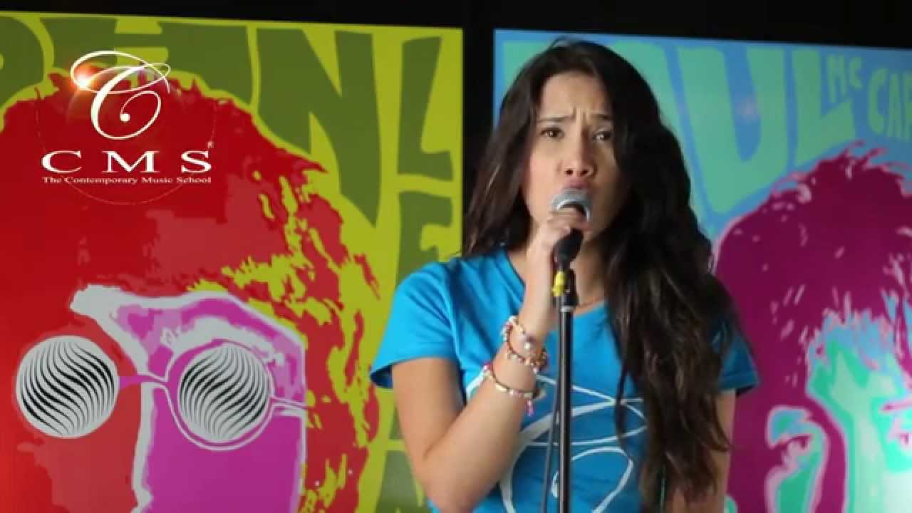 Maestra de Canto - Esther Leal