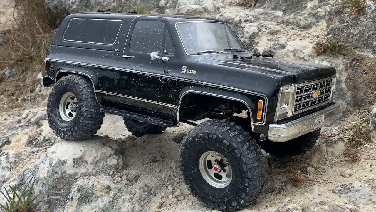 Traxxas TRX4 K5 Blazer rock crawling w/ @IansRC1031 4x4 off-road RC