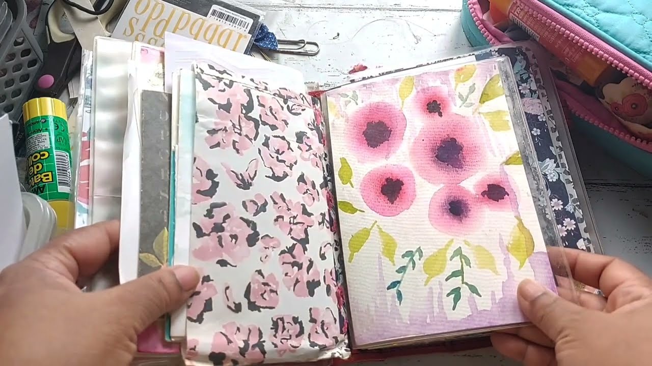 A flip of my Creative Planner/ Hybrid Bullet journal