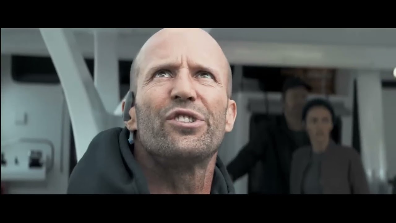 Shark Attacks Cage | Meg 2: The Trench ((Jason Statham, Winston Chao)