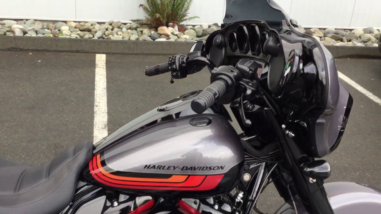 2020 Harley-Davidson FLHXSE CVO Street Glide
