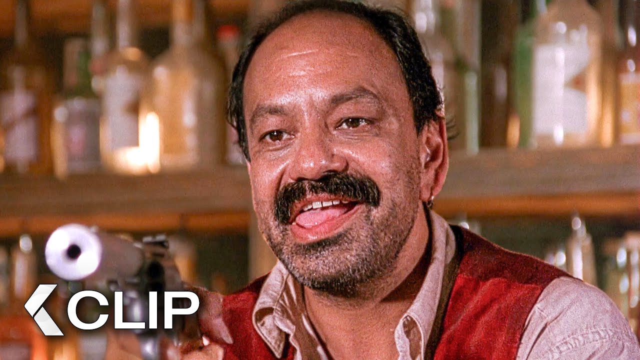 El Mariachis WILD Showdown In The Bar - DESPERADO Clip | Antonio Banderas, Quentin Tarantino