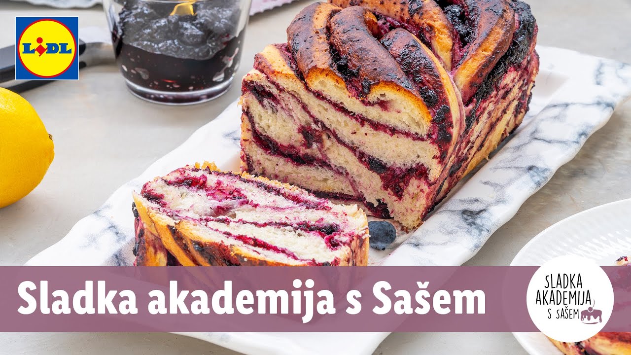 Sladka akademija s Sašem: Babka z borovnicami in limono