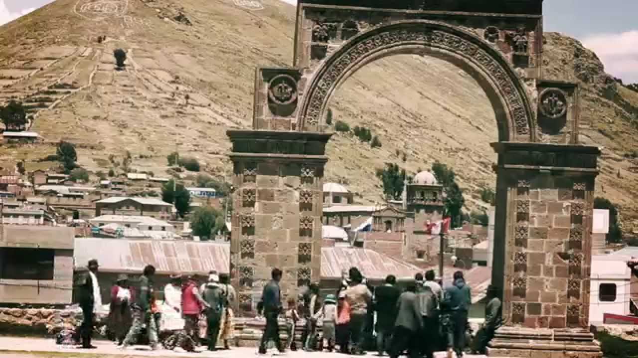 Sikuri Bajada del arco de Juli