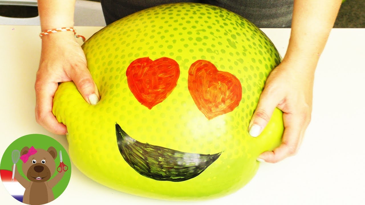DIY GIGANTISCHE emoji-stressbal 😍 leuk Orbeez-experiment | fun video