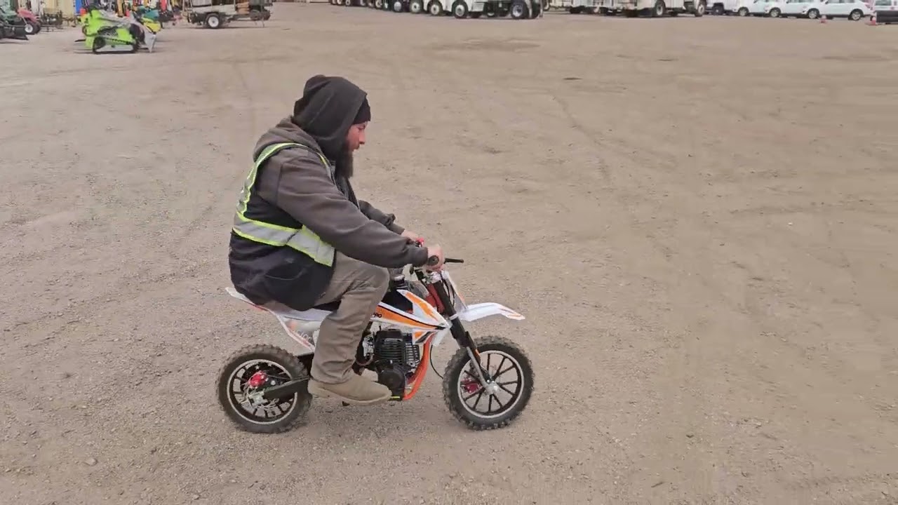 945