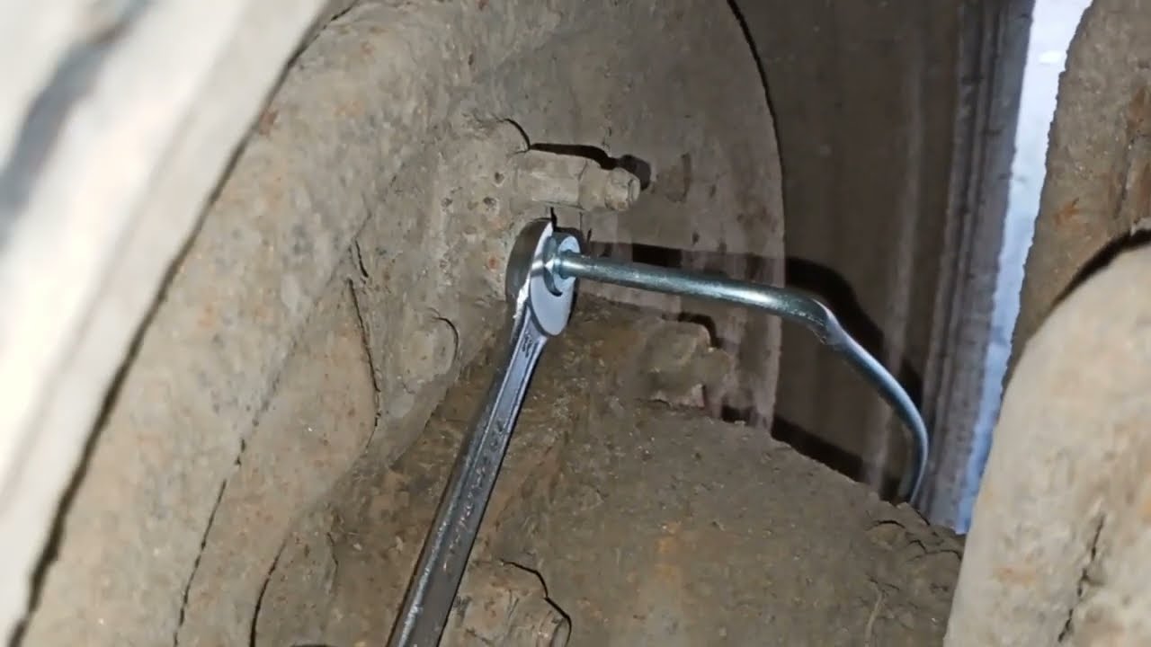Mahindra Bolero pik up break rear wheel break pipe leakage ? new break pipe fitting kaise kare