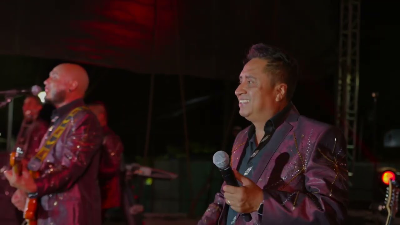 En vivo Los Grandes De Chris Vargas parte cuatro-“chiquita de los labios rojos” (Chana Tugba Mare)