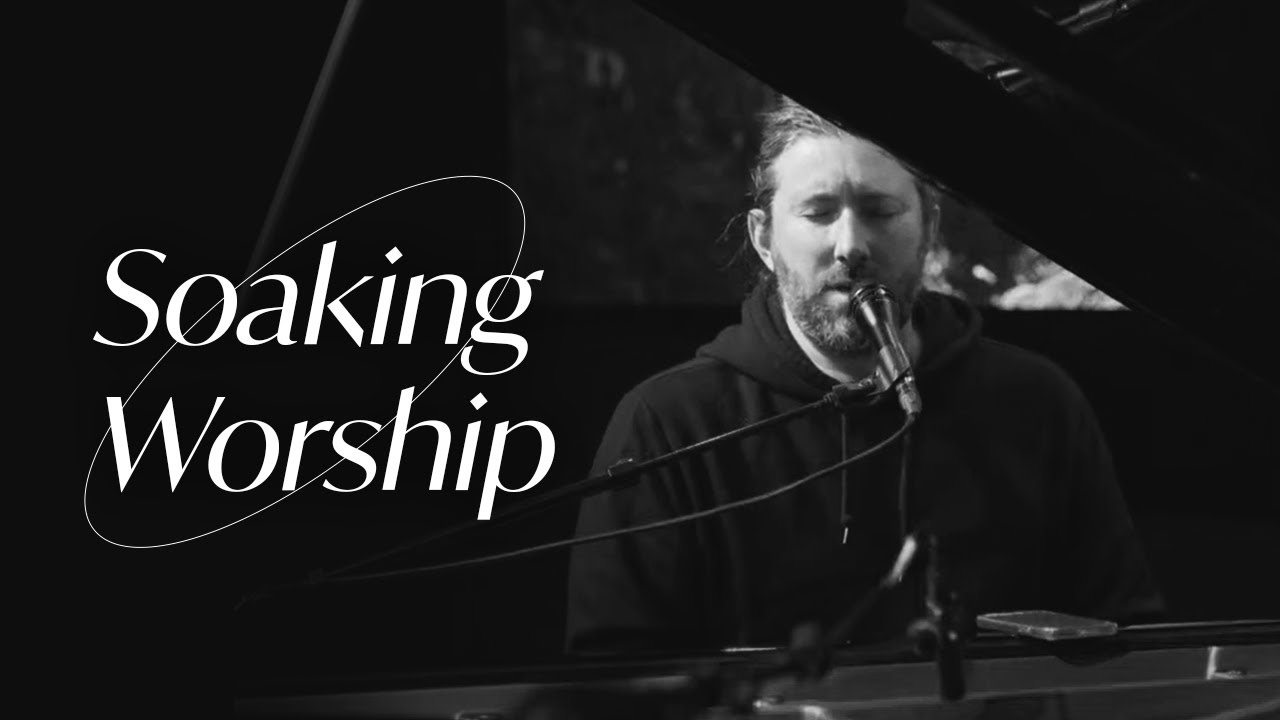 Live Worship with David Brymer   🙌.   Santa Maria Healing Rooms