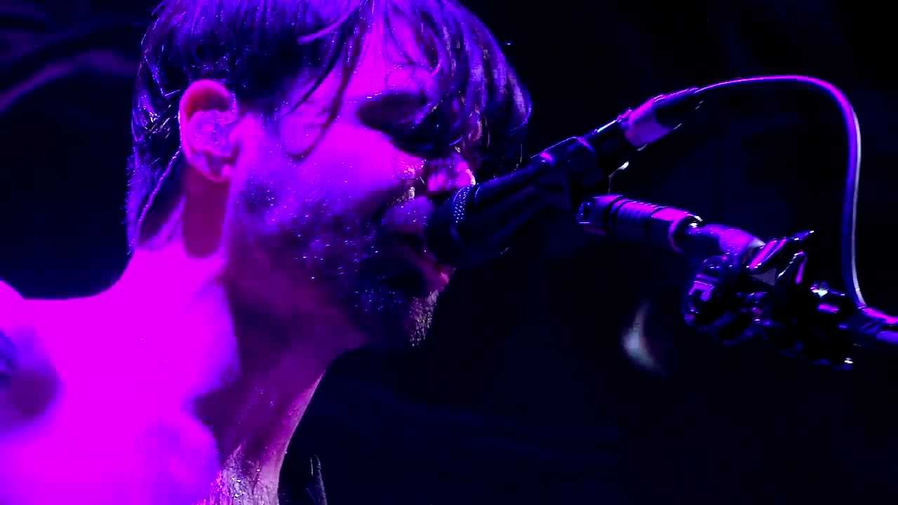 Biffy Clyro - Black Chandelier Live At The O2 Arena