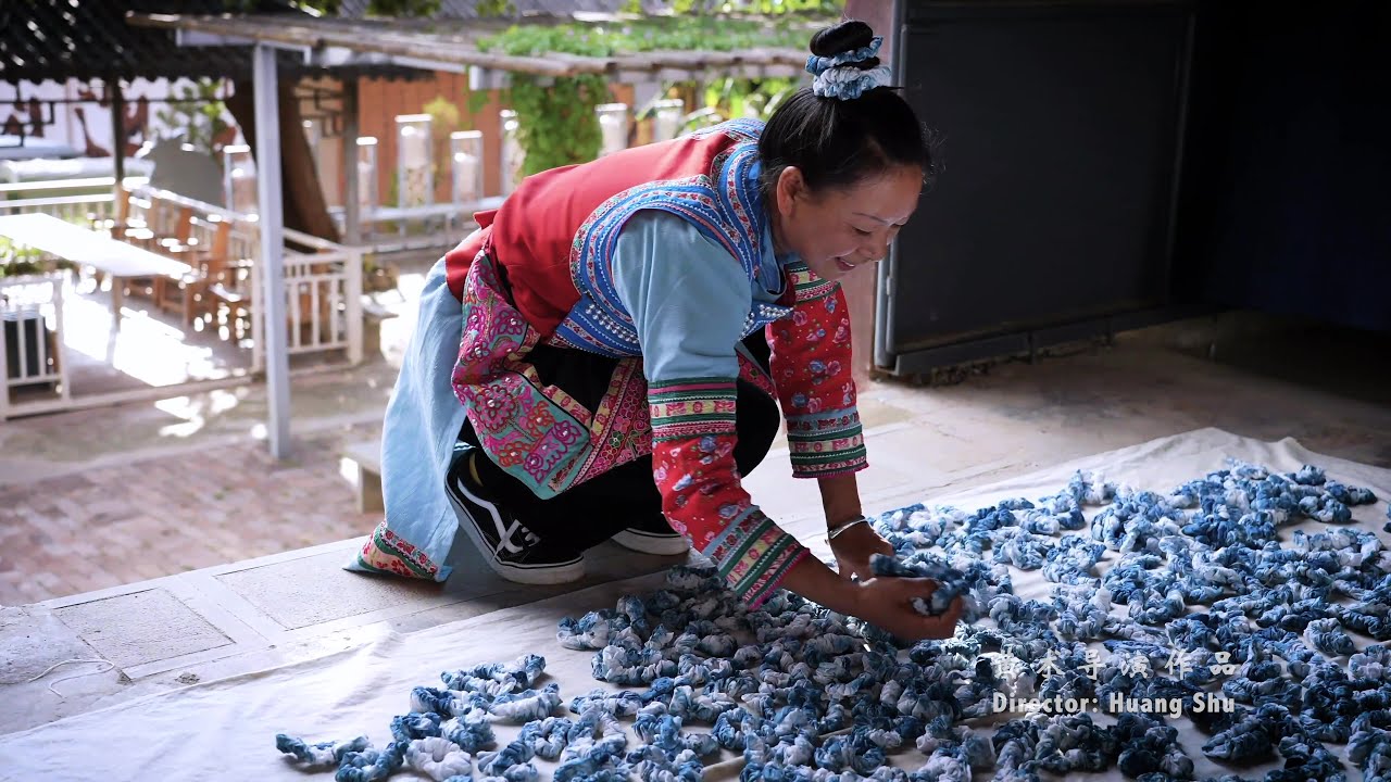 Traditional Tie-Dyeing in Weishan, Dali | 传统扎染工艺