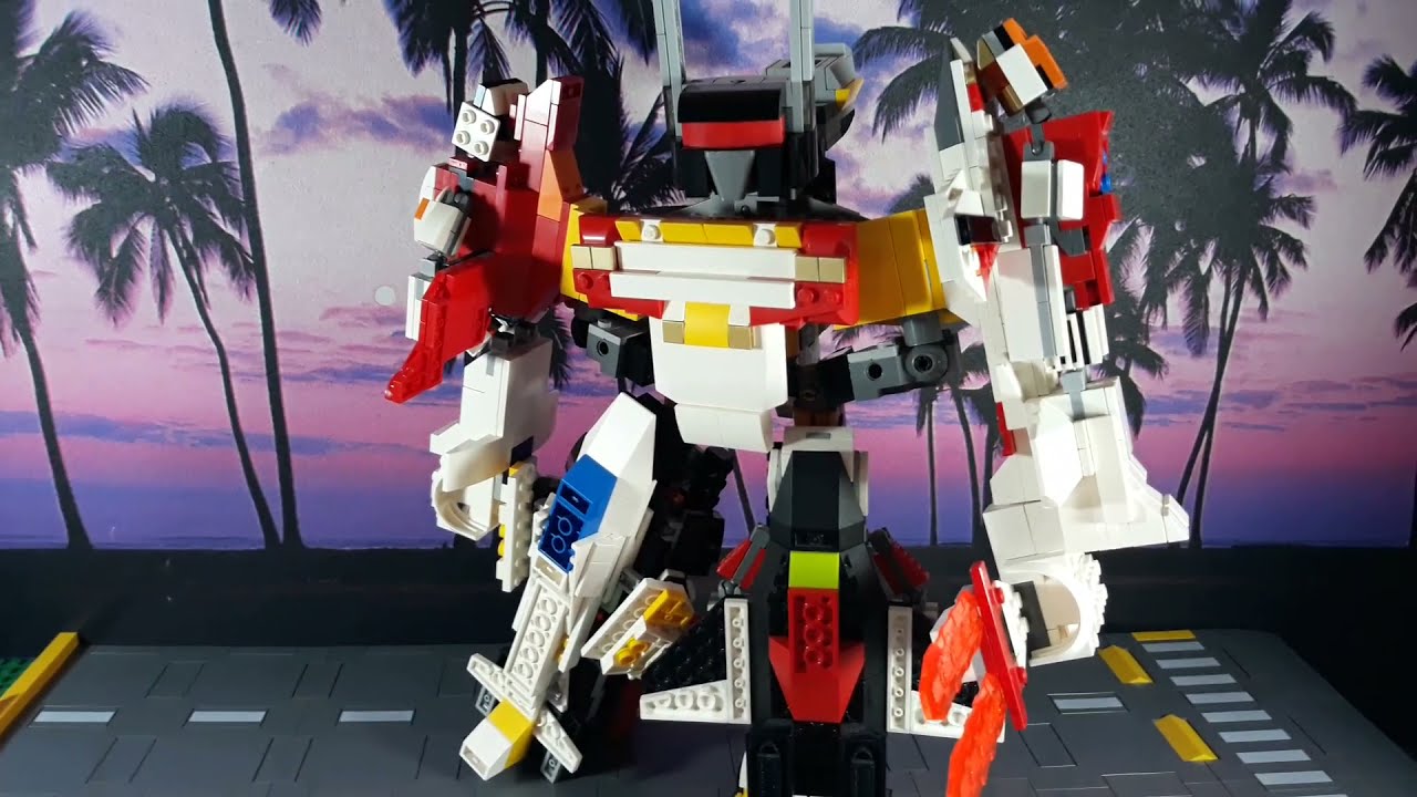 LEGO TRANSFORMERS: G1 SUPERION