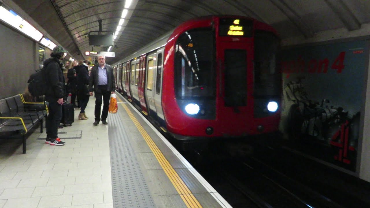 [London] S Stock - King's Cross St. Pancras (Metropolitan Line)