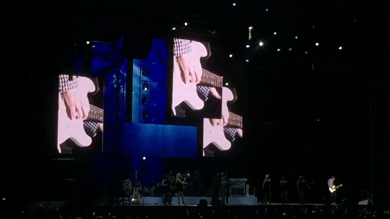 Rod Stewart live Tel Aviv