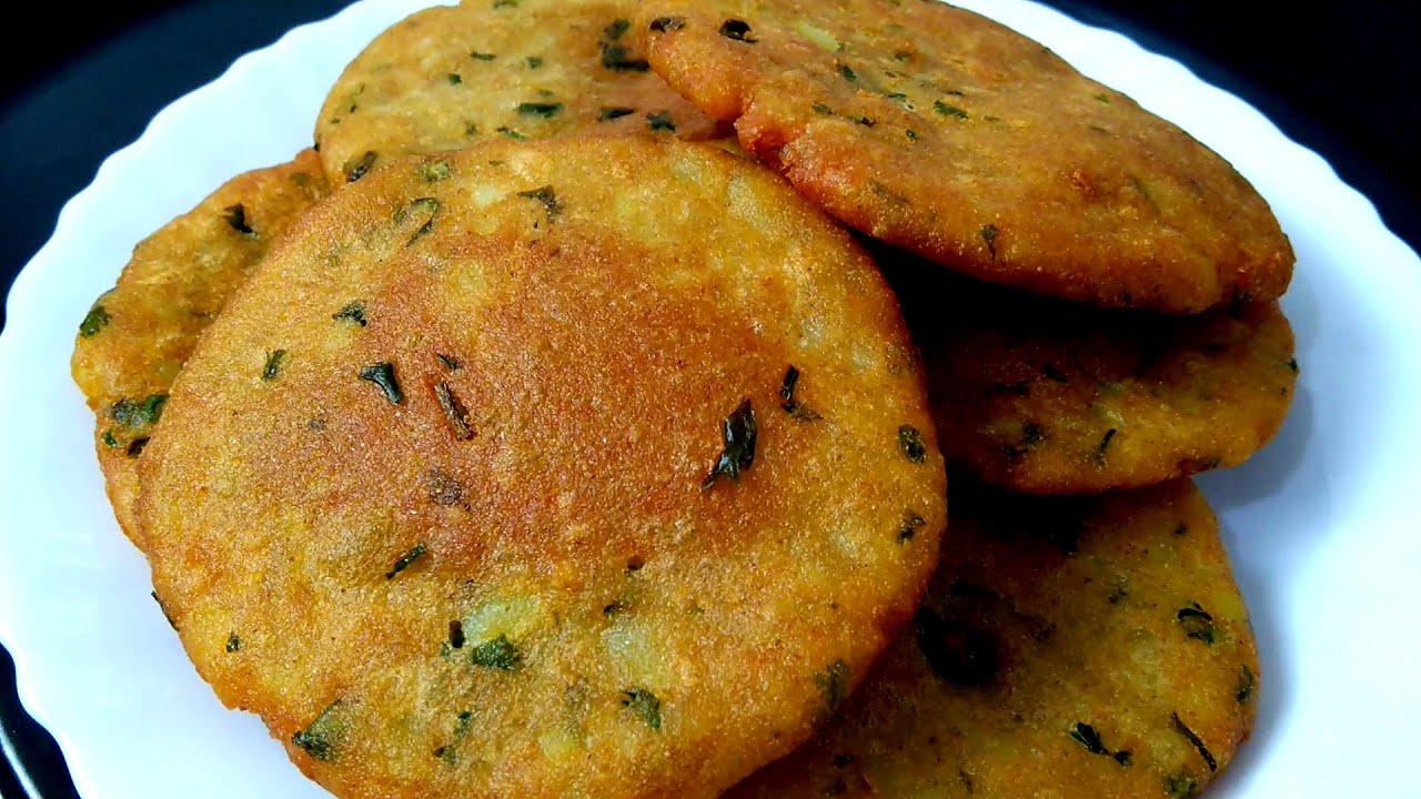 कूटू के आटे की कचौड़ी बनाने की विधि | Navratri Special Kuttu ki Kachori| Indian Recipe for Beginners