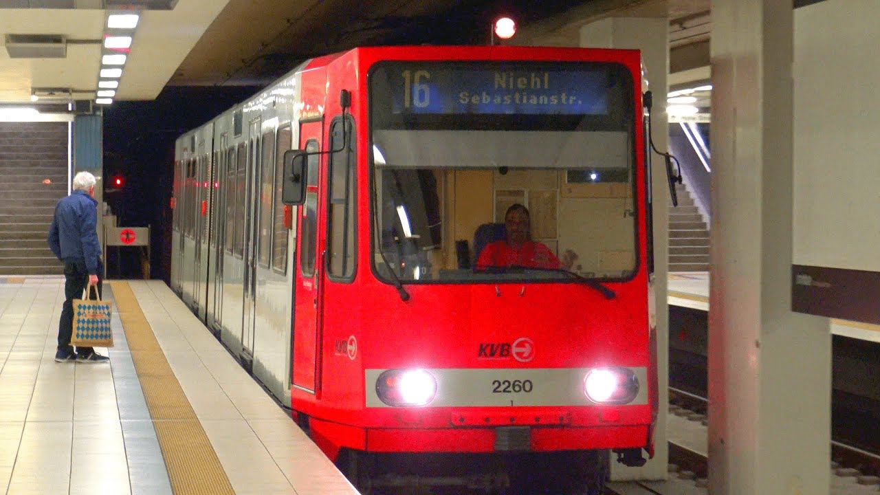 [Cologne] Tramways Gare Centrale (Hauptbahnhof)