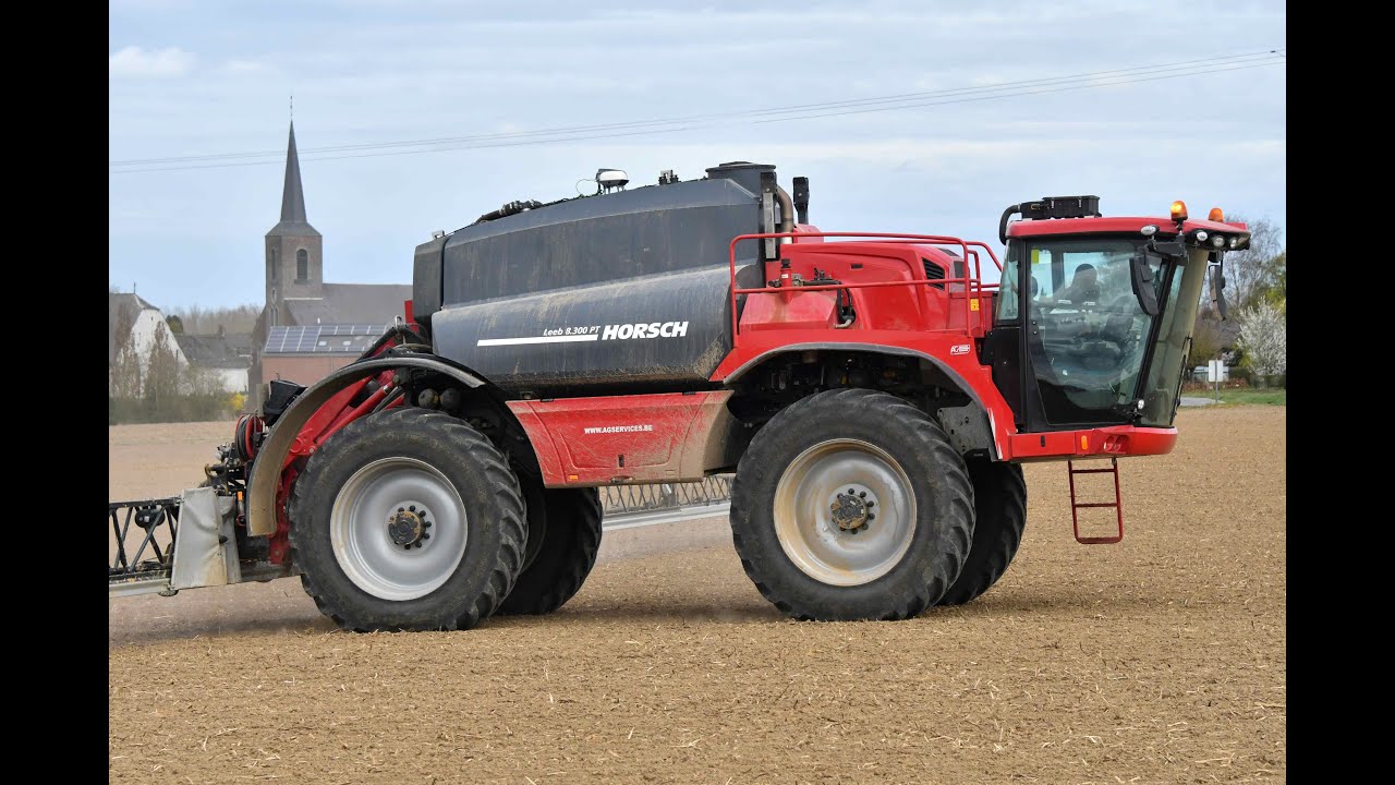 Fauville SPRL au désherbage des betteraves avec un Horsch LEEB 8.300PT