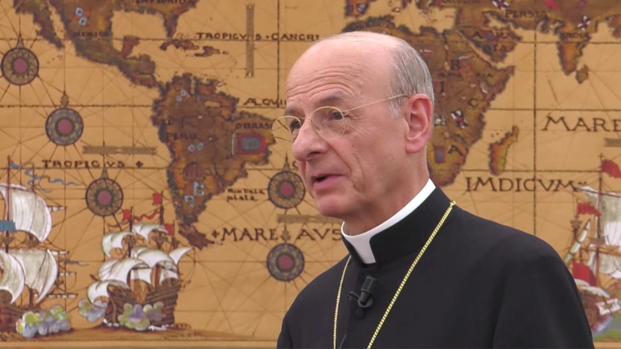 Прелат Opus Dei со студентами университета UNIV 2017
