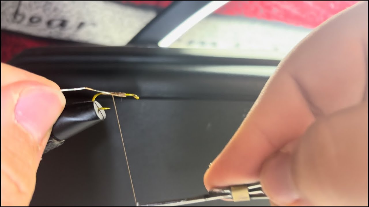 Tying an improved elk hair Caddis(fly tying as a beginner)