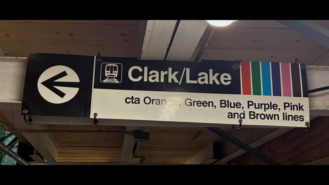Chicago 'L' Clark:Lake Station Transfer from outside elevated platform to Blue Line subway