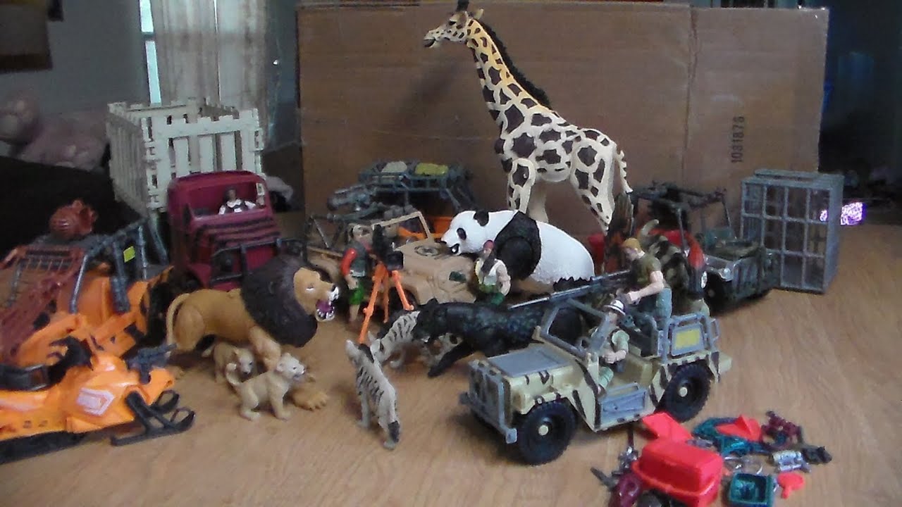 РАСПАКОВКА ОГРОМНОЙ ИГРУШКИ ANIMAL PLANET!!!