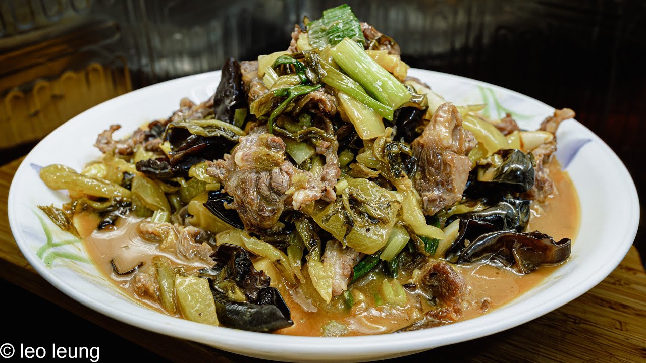 廣東話影片｜客家煮牛肉｜傳統食譜非典形製作｜如何利用急凍牛肋條製作可口菜餚｜食物製作重點從來不止新鮮一種製作方法｜懂得利用平價食材不同做法變出不同味道享受