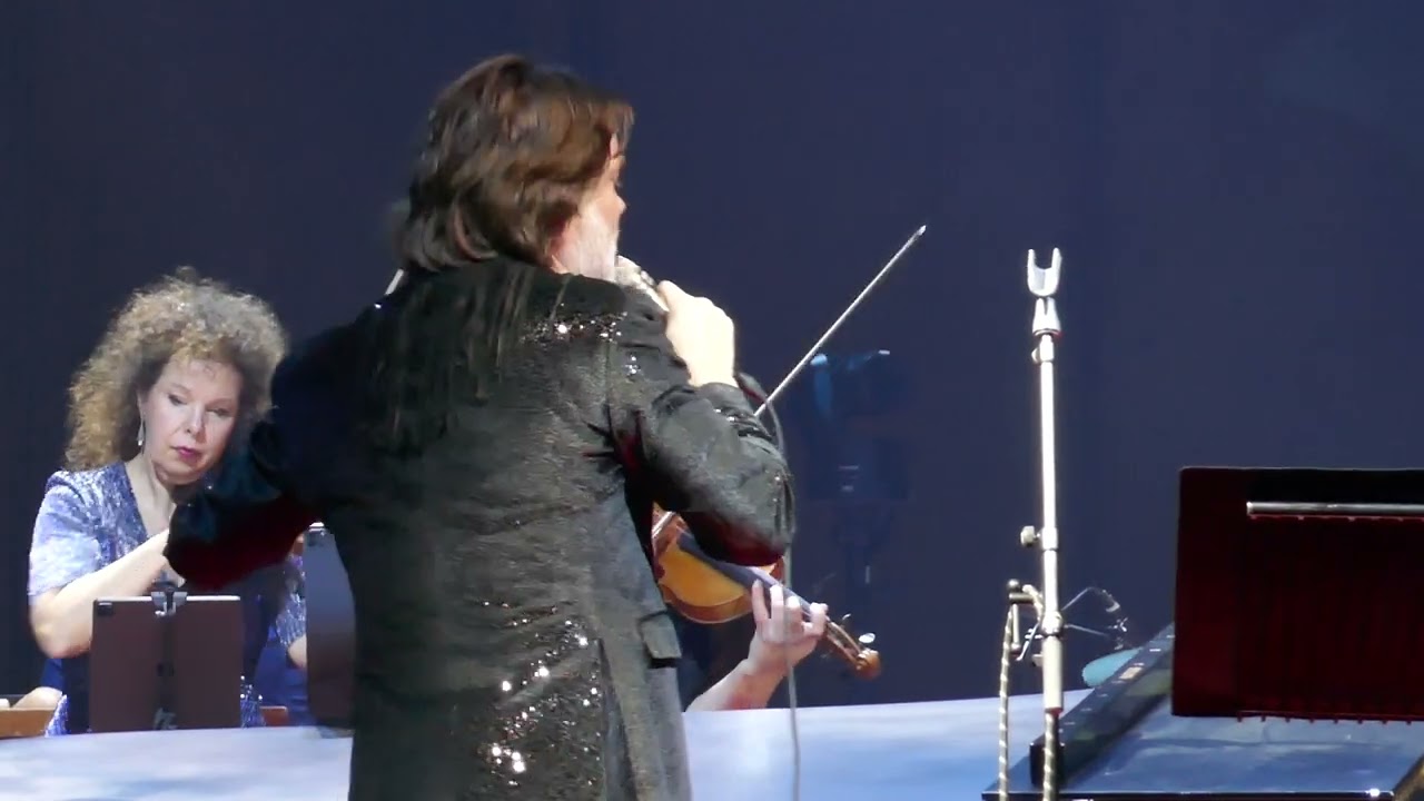 Rufus Wainwright & Amsterdam Sinfonietta - Devils and Angels (Hatred)