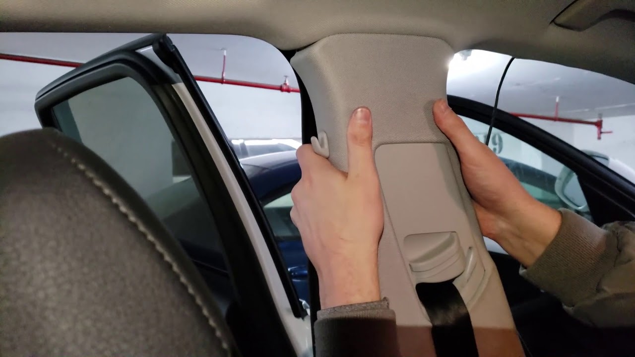 2017 Audi Q5 B Pillar Removal