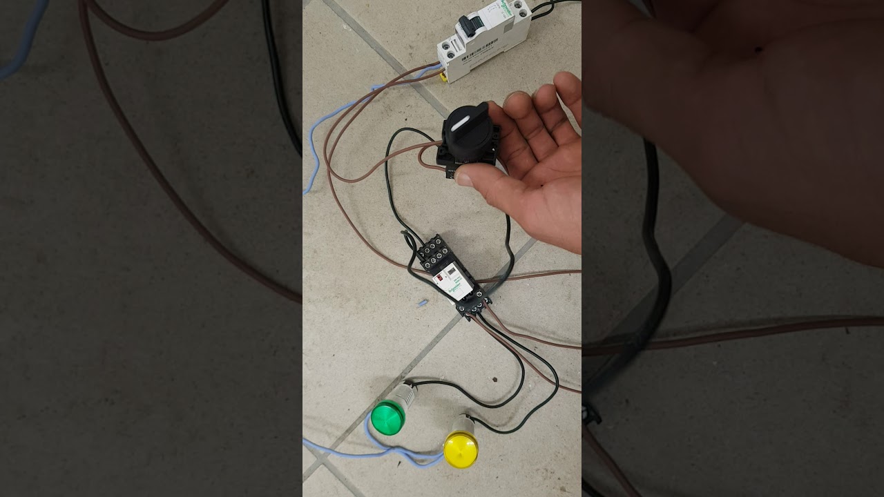Relais à broché bobine 220V شرح مبسط لي