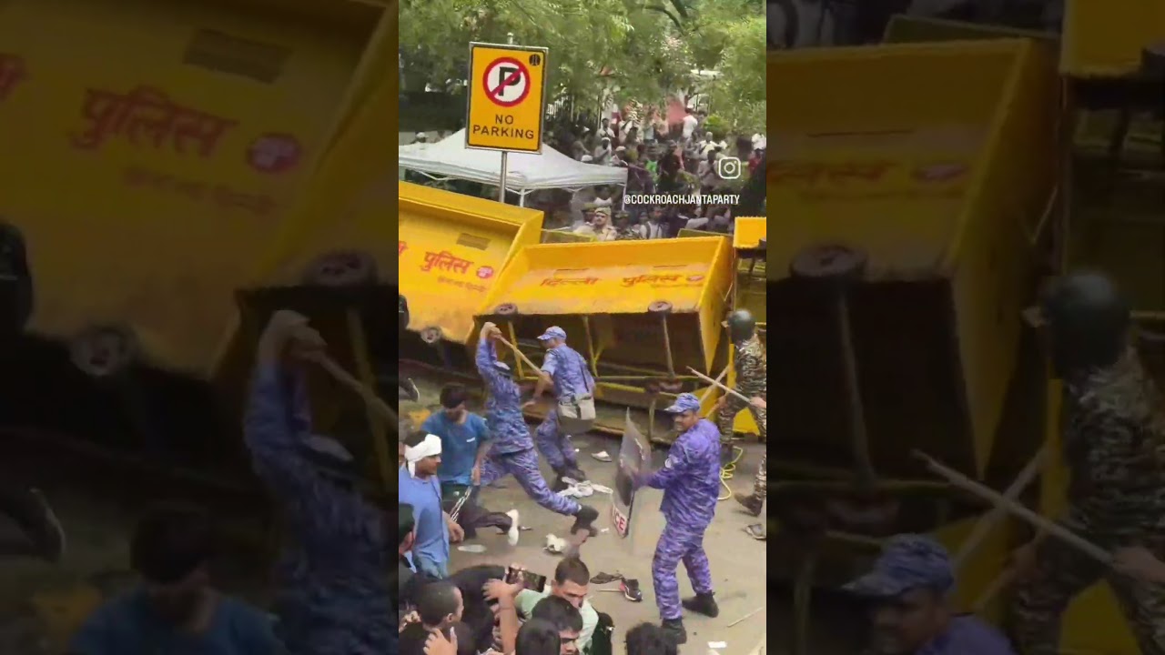 police Lathi charge on students 🥺💔#protest #education