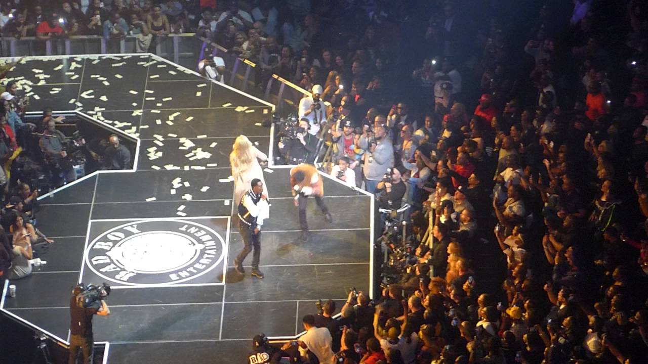 Lil' Kim brings out 2 Milly, Desiigner, & Puff Daddy at Barclays Center