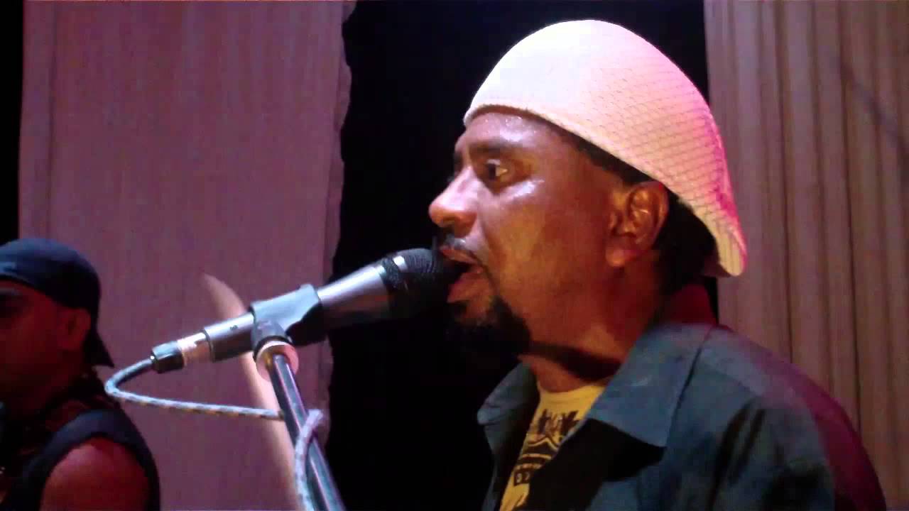 Kumbala Show - El Bar Del Olvido Desde Santa Maria 2011