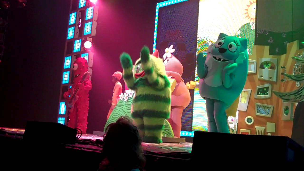 Yo Gabba Gabba Live - All My Friends Are Different