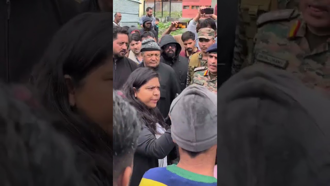 A video from the Minamarg (Minimarg) check post has circulated showing a tourist arguing with Army