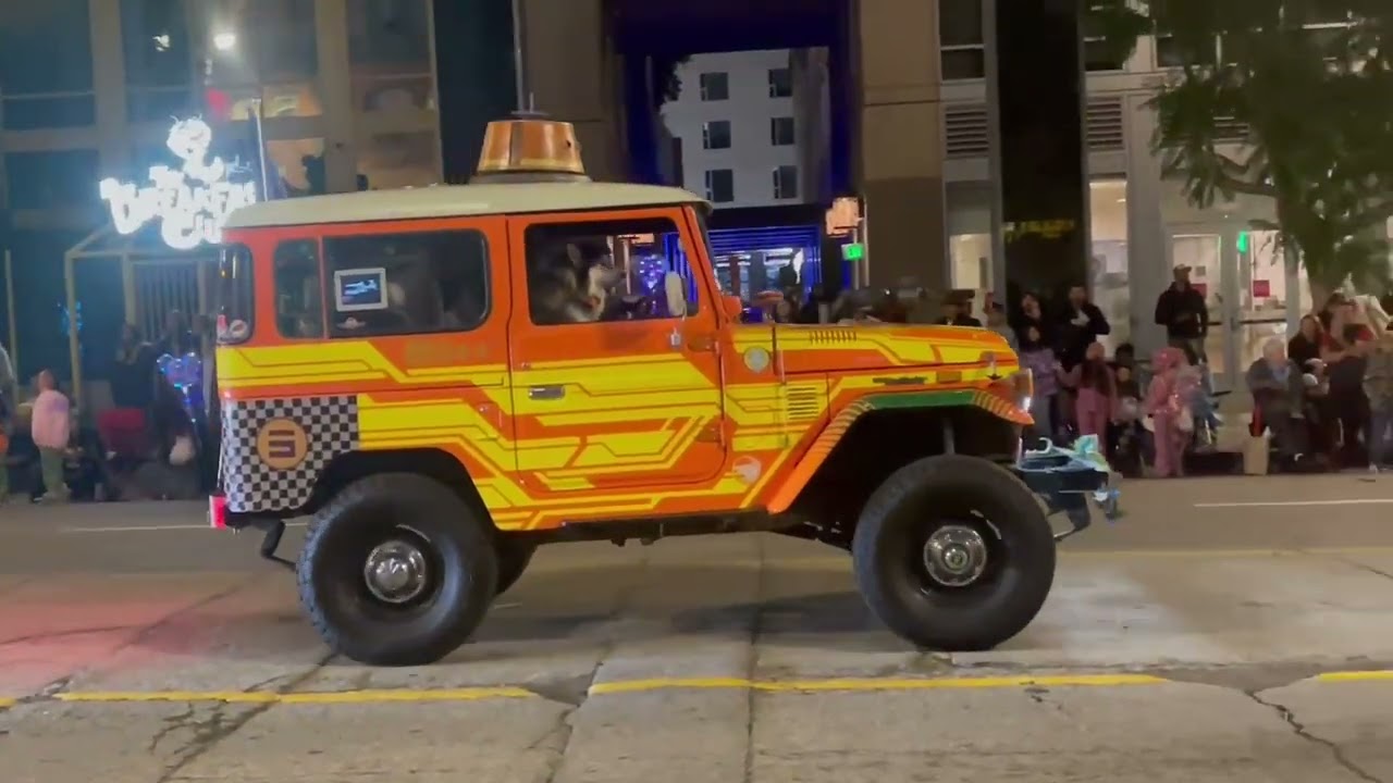 Hollywood Christmas Parade 2023