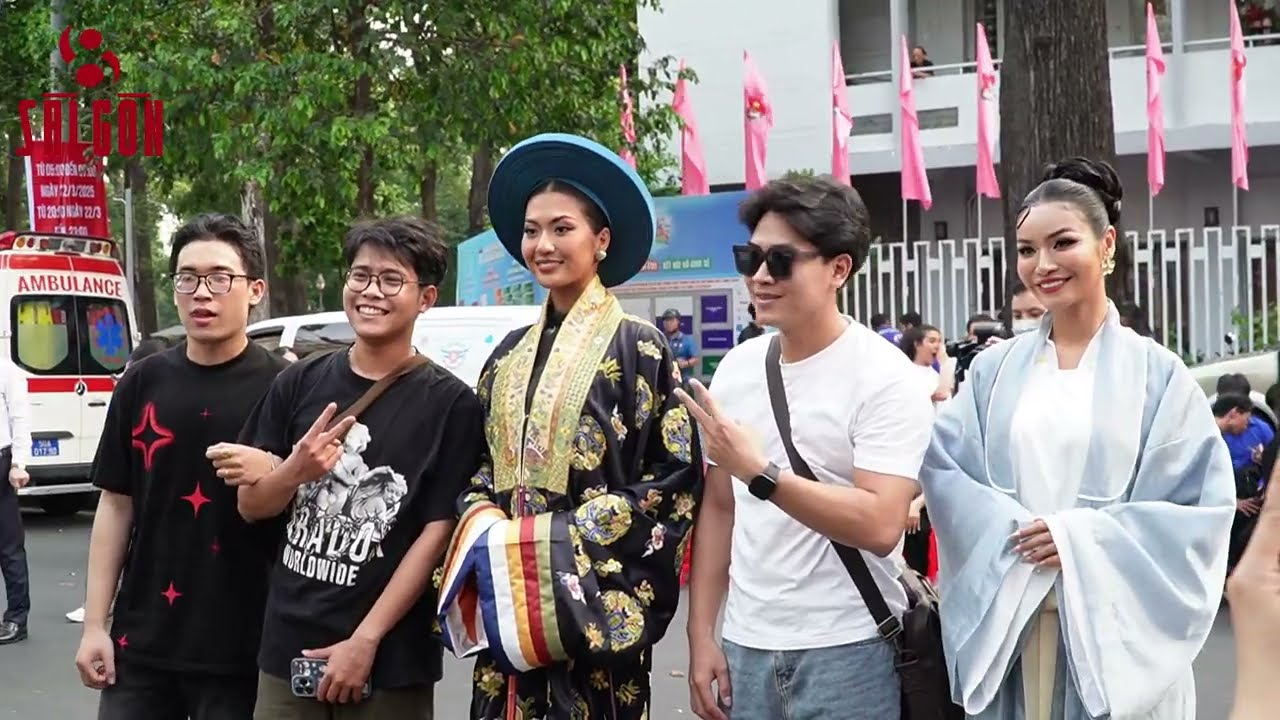 Dàn cast phim Thám tử Kiên, HH Tiểu Vy & dàn hậu nhà Sen Vàng đẹp lung linh với Cổ phục Việt