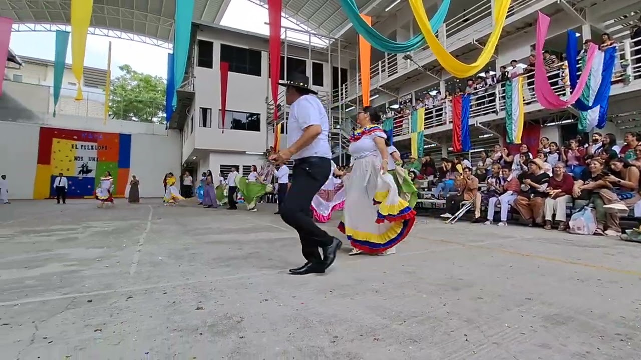 TACL | Festival Folklórico | Docentes | Mix Bomba 