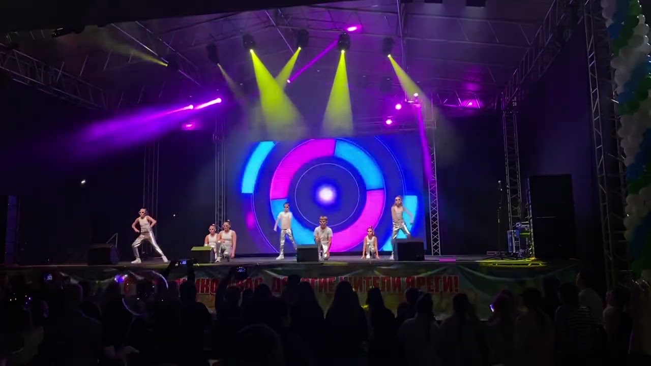 ТАНЕЦ «МАЛИНОВАЯ ЛАДА» / ДЕНЬ ШАХТЁРА / КОНЦЕРТ / GAYAZOVS BROTHERS