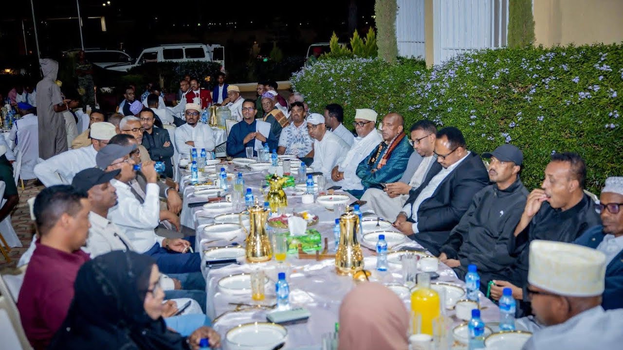 Wasiiradii iyo masuuliyiintii ugu badna oo reer Gabiley la afuray 