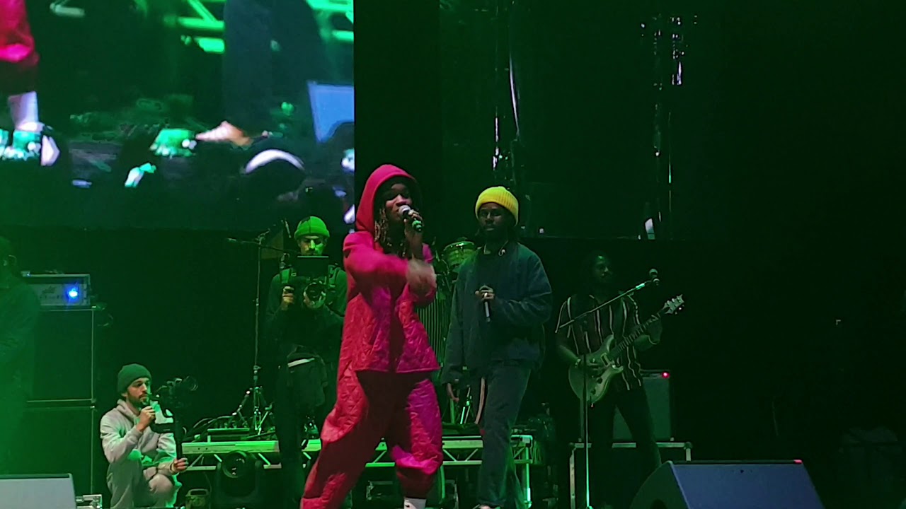 Chronixx ft Koffee - I Don't Care - Live @ Arena Birmingham - Nov 2019