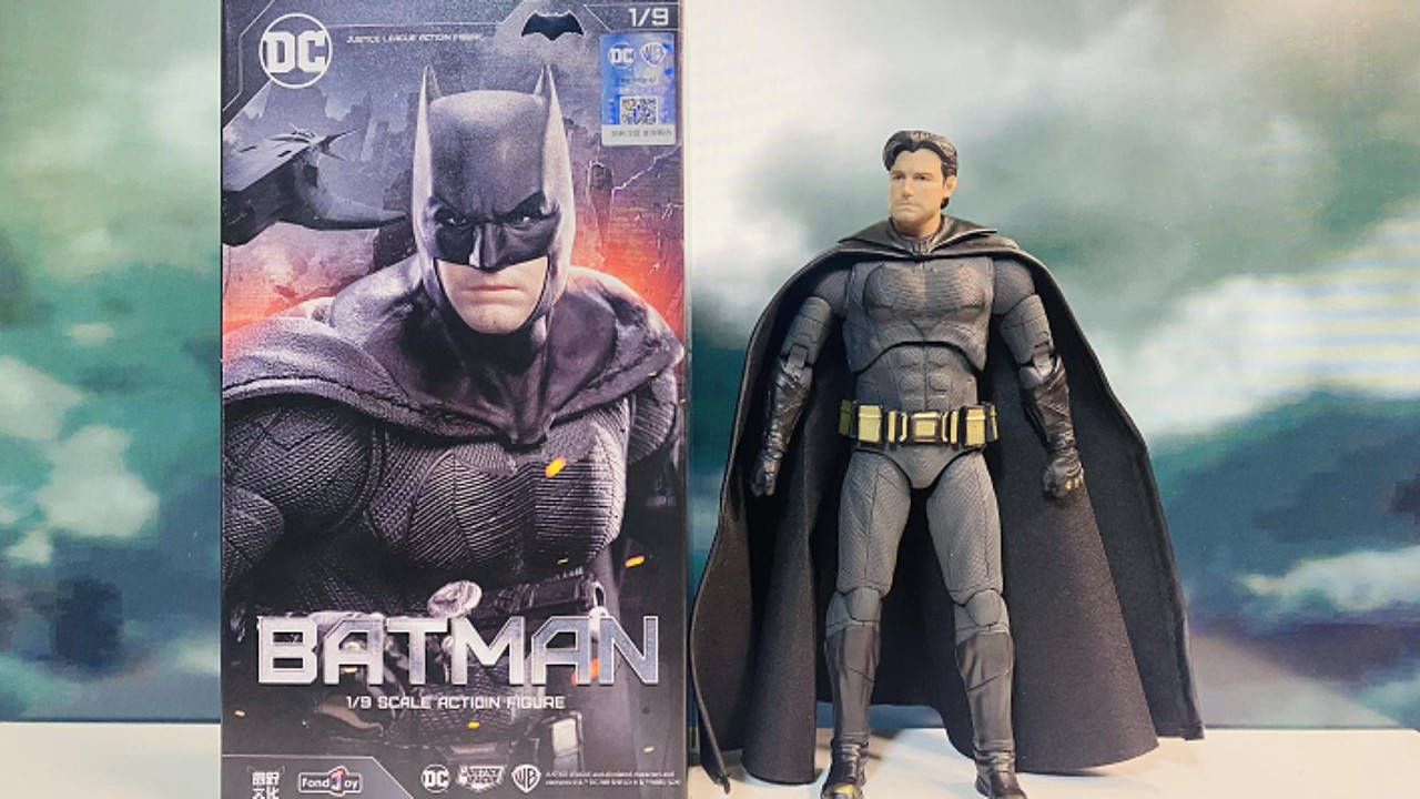 QUICK UNBOXING: Fondjoy Zack Snyder Justice League Batman 1/9 Action Figure
