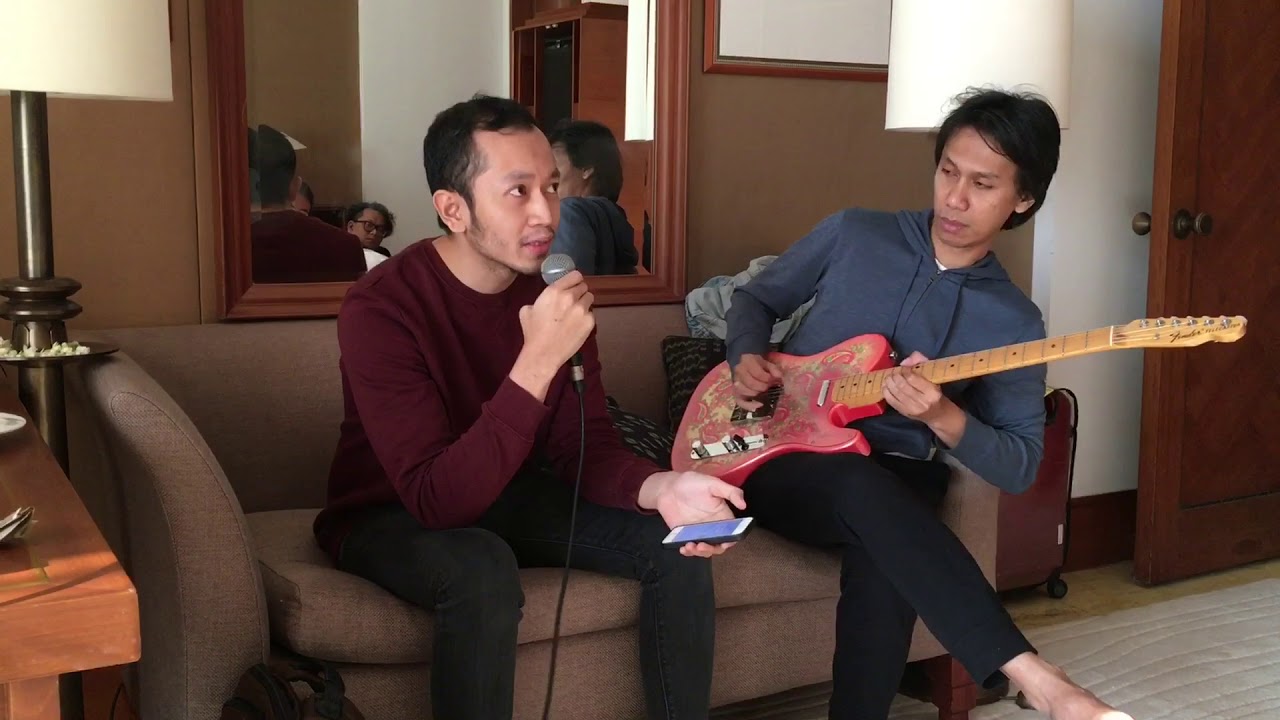 Eross Chandra SO7 &ldquo;Gitar mahal belum tentu lebih enak&rdquo;