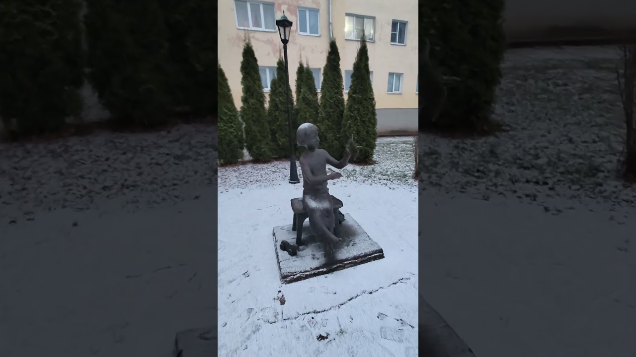 памятник Бересте в Великом Новгороде 