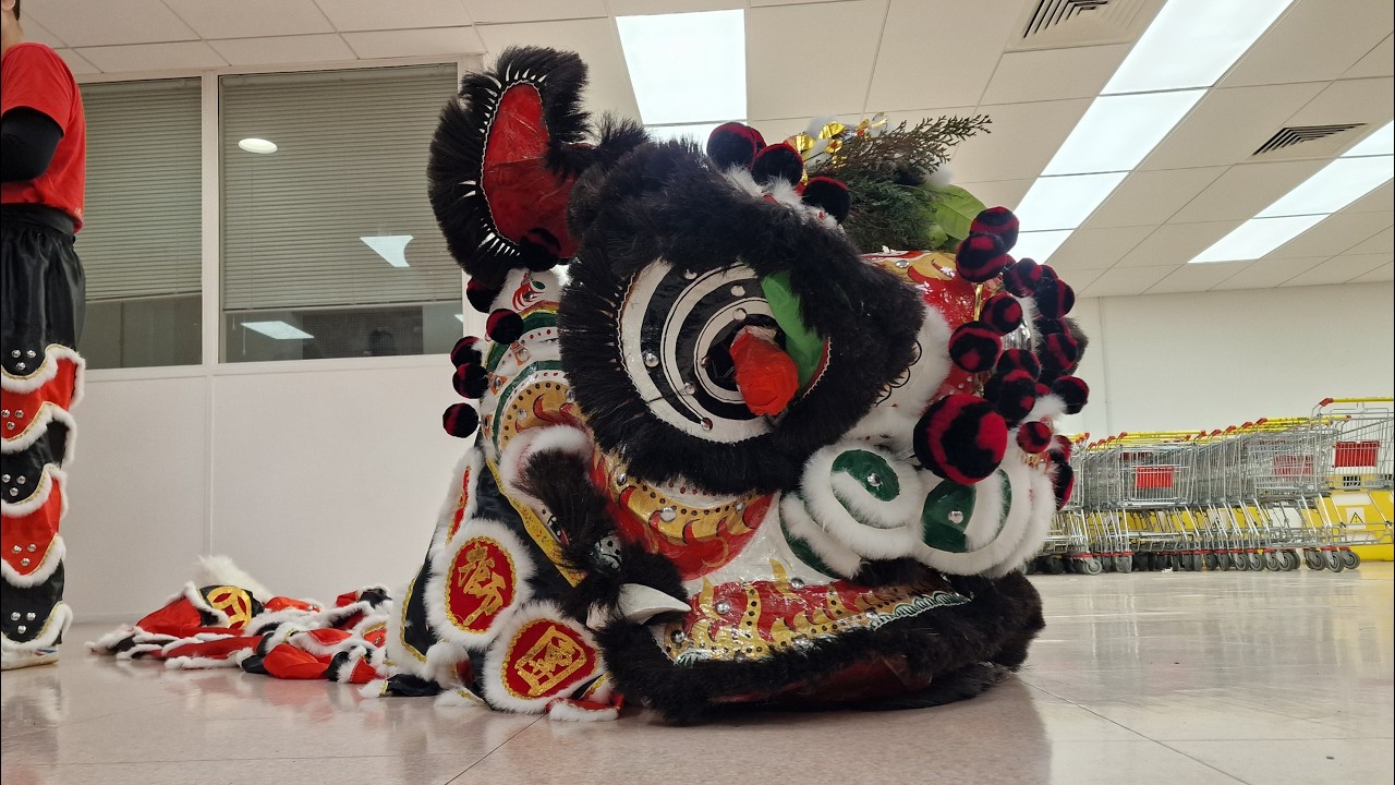 Lion Dance Eye Dotting Ceremony by Tang's Pak Mei | Pre CNY 2026 | Wing Yip Croydon, London