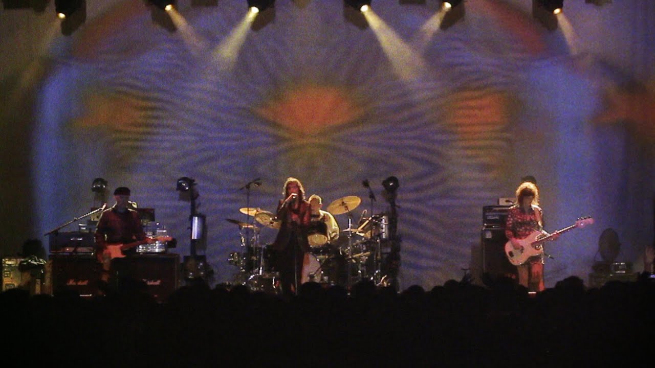 PRIMAL SCREAM - HIGHER THAN THE SUN - LIVE AT LEVITATION
