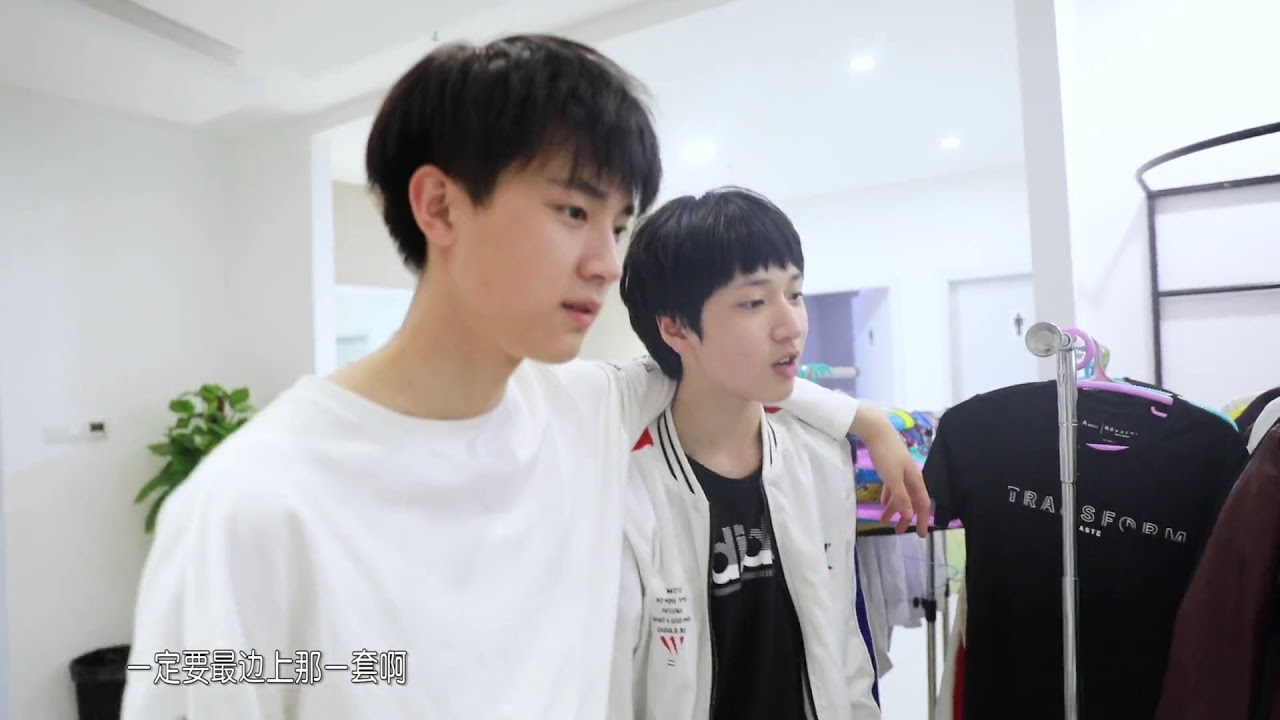 【易安音乐社】方翔锐的服装之旅