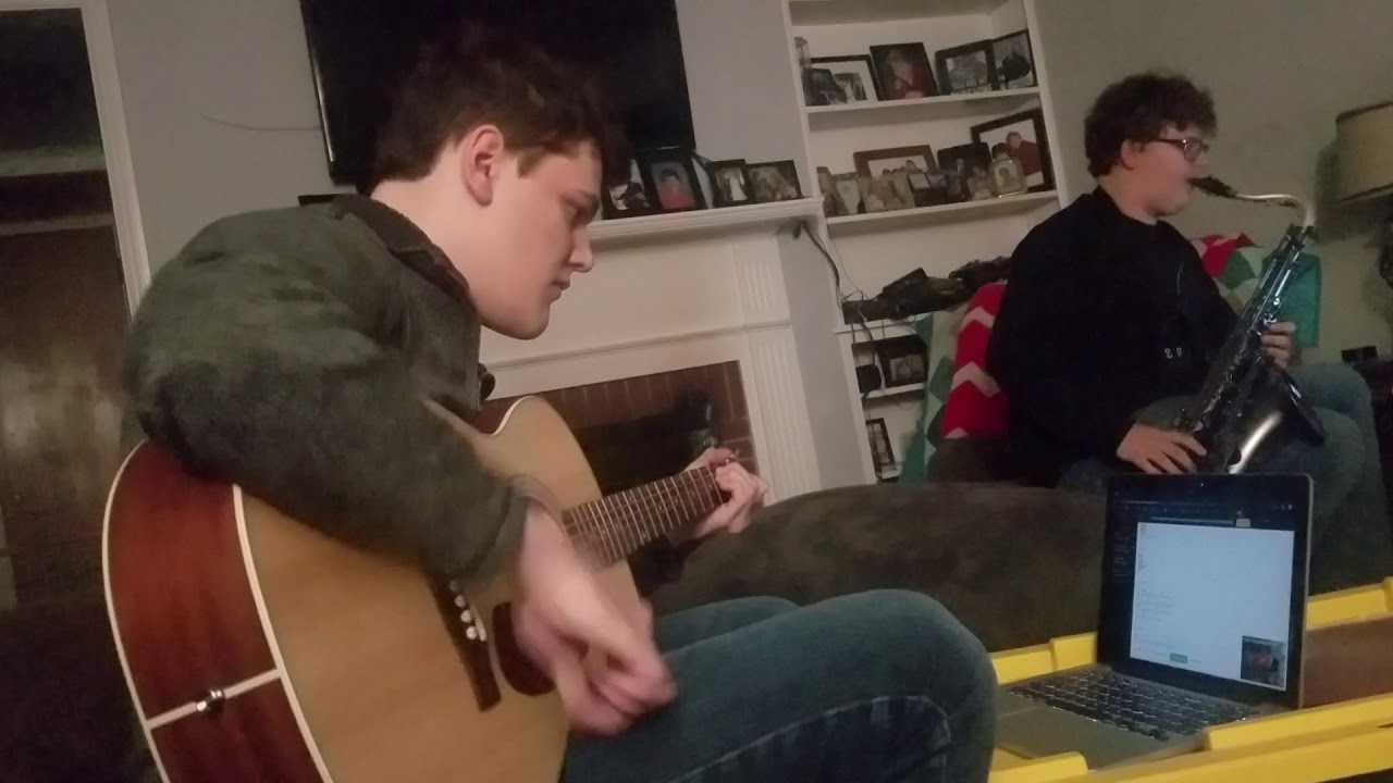 Momma I'm coning home arrangement sax and guitar