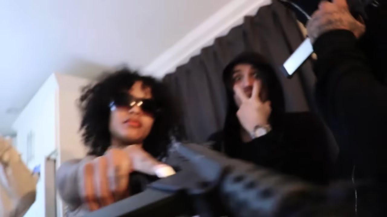 ChXPO - i tOld MY b!+ch 2 hOld it dOWN ( Produced by CJ Hunter shot by it’s blvckhvrtt